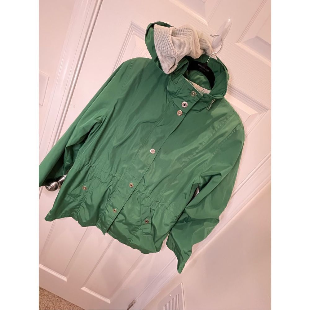 Nautica women’s green jacket adjustable waist zipper and buttons